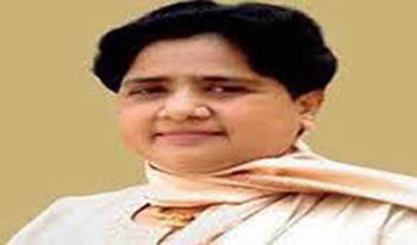 विपक्ष का व्यवहार लोकतंत्र को शर्मसार करने वाला : मायावती